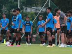 timnas-indonesia-u-23-jalani-training-camp-untuk-sea-games-2021_20210210_202817.jpg
