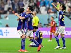 timnas-jepang-rayakan-kemenangan_20221202_042304.jpg