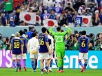 timnas-jepang-rayakan-kemenangan_20221202_042306.jpg