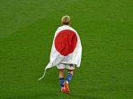 timnas-jepang-rayakan-kemenangan_20221202_042309.jpg