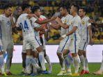 timnas-malaysia-bajuputih.jpg