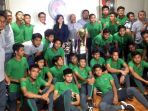 timnas-u-16-indonesia-di-kantor-kemenpora_20181004_144759.jpg