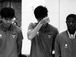 timnas-u20-tertunduk-lesu-dan-bersedih.jpg