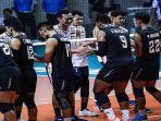 timnas-voli-putra-indonesia-bersalaman.jpg