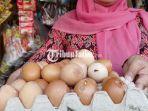 tini-pedagang-telur-di-pasar-templek-kota-blitar.jpg