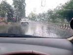 tips-atasi-kaca-mobil-yang-sering-berembun-saat-musim-hujan.jpg