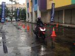 tips-belajar-naik-motor-matik.jpg