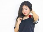 tips-mengatasi-rambut-bercabang_20160108_172044.jpg