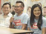 titi-kamal-nyanyi.jpg