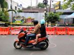 tkp-bom-bunuh-diri-mapolsek-astana-anyar-ditutup-seng_20221208_153616.jpg