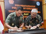 tni-dan-dewan-pers-sepakati-perjanjian-kerja-sama_20170926_100532.jpg