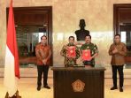 tni-kerja-sama-dengan-tiga-bank-bumn_20190304_223257.jpg