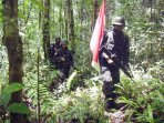 tni-patroli-pengamanan-patok-perbatasan-ri-png_20160217_145103.jpg