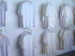 toko-di-tokyo-hanya-menjual-kaos-putih-nih3.jpg