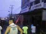 toko-sparepart-terbakar_20151106_192946.jpg