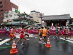 tokyo-paralympic-marathon-melewati-daerah-asakusa.jpg