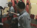 tolak-rekomendasi-kader-dpd-pdip-sultra-mengamuk_20160917_100642.jpg