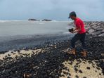 tongkang-patah-dua-dihantam-badai_20180730_204102.jpg