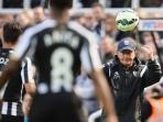 tony-pulis-lemparbolaaa_20150519_123806.jpg