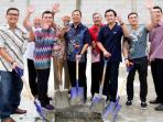 topping-off-pusat-bulutangkis-candra-wijaya_20160521_234620.jpg