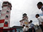 tower-baru-bandara-husein-sastranegara-diresmikan_20160211_173340.jpg