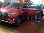 toyota-all-new-rush-mulai-dipajang_20180108_131011.jpg