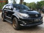 toyota-fortuner-ini-malah-lebih-pendek-dan-lebih-sporty_20181103_071959.jpg