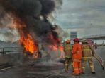 toyota-land-curiser-terbakar.jpg