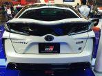 toyota-prius-phev-gazoo-racing-di-giias-2019.jpg
