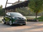toyota-sienna-hybrid.jpg