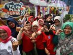 tps-tema-piala-dunia-di-tangerang_20180627_175734.jpg