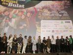 triawan-munaf-di-premiere-film-bumi-itu-bulat.jpg