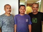 trio-asisten-pelatih-sbai-irwandi-kiri-budi-tengah-dan-rusman-kanan.jpg