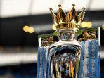trofi-liga-inggris-saat-dipajang-di-kandang-manchester-city-etihad-stadium.jpg