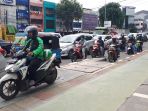 trotoar-lebar-dilintasi-sepeda-motor_20200116_222726.jpg