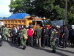 truk-ciputra-grup-dilarang-masuk_20160209_205226.jpg