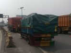truk-overload_20170823_204441.jpg