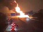truk-terbakar-di-tol-ngawi.jpg