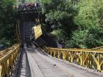truk-terperosok_20150615_020200.jpg