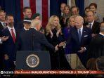 Sambil Tersenyum, Biden dan Kamala Harris Saksikan Donald Trump Ucap Sumpah Jabatan Presiden  AS