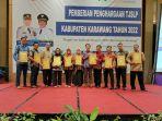 Jalankan Program Magang dan Pelatihan Kompetensi, TVS Raih TJSLP 2022 dari Pemkab Karawang