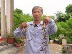 tuan-huyen-dan-kukunya-yang-belum-dipotong-selama-33-tahun.jpg