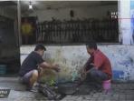 tukang-bilas-benda-pusaka-ini-laris-pesanan_20161003_103214.jpg