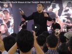 tulus-hibur-pengunjung-booth-nissan-di-hari-terakhir-giias-2018_20180813_122540.jpg