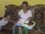 turiah-bersama-putrinya-ainun-nabila_20170115_145023.jpg