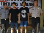 ua-pengedar-sabu-yang-ditangkap-saat-tengah-menunggu-pembeli_20171028_172725.jpg