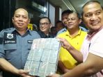 uang-perampokan_20180107_162325.jpg