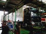 ud-trucks-customer-center-di-yokohama_20181023_212032.jpg