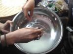 uji-beras-plastik-atau-tidak_20150526_201521_20150531_171856.jpg