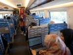 uji-coba-kereta-cepat-jakarta-bandung_20230915_192632.jpg